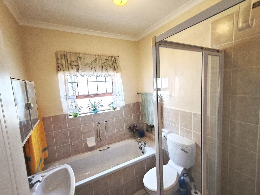 3 Bedroom Property for Sale in Onverwacht Western Cape